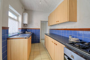 Kitchen- click for photo gallery